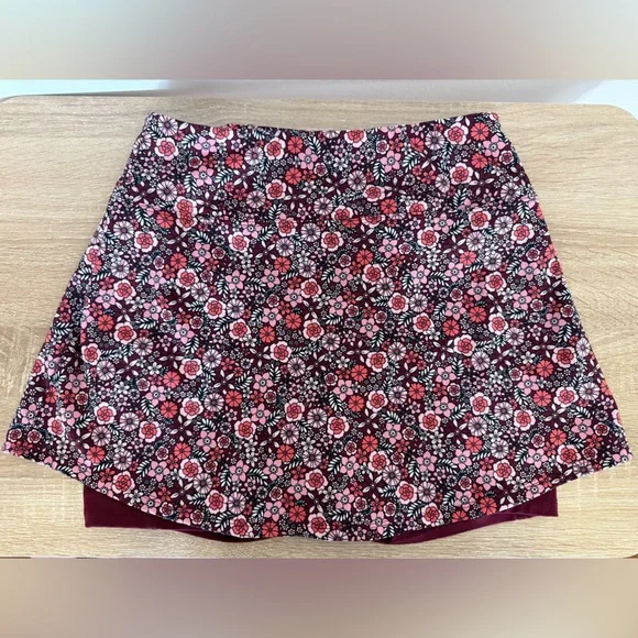 Sincerely Jules Burgundy Floral Golf / Tennis Set - Picture 8 of 11